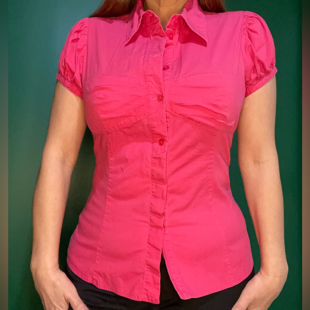 Short sleeve pink button up shirt